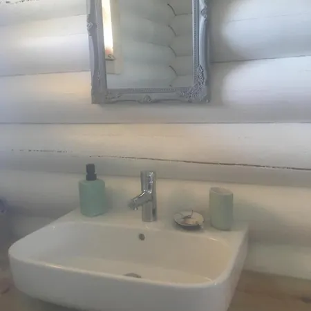 منتزه العطل Mountain Log O Lobo