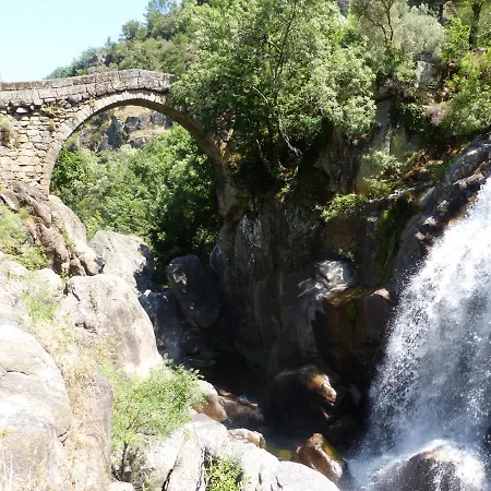 Mountain Log O Lobo Holiday park Cabeceiras de Basto