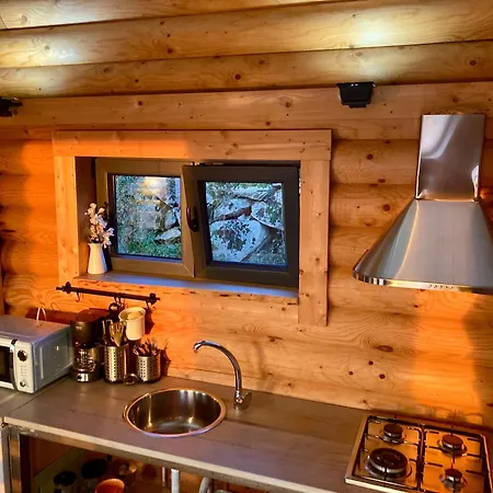 Mountain Log O Lobo Holiday park *